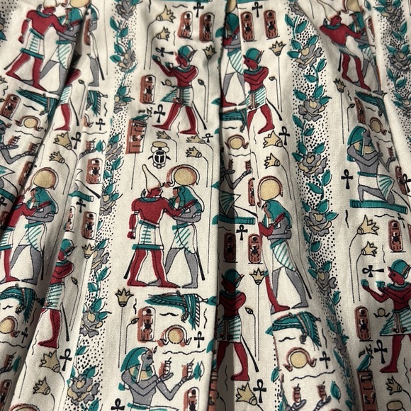 Adorable VINTAGE Egyptian print skirt. - Picture 3 of 5